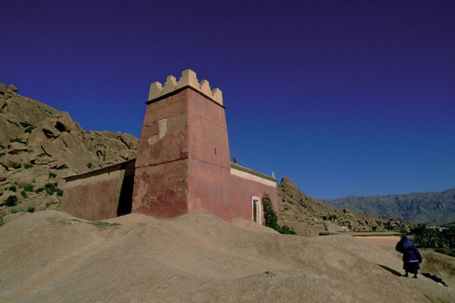 Habitation dans la région de Tafraoute. Hugo Canabi - Iconotec