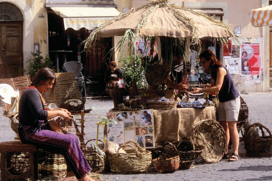 Marché de la Piazza Campo dei Fiori. Author's Image