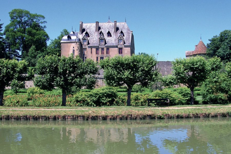 Le château de Chatillon-en-Bazois PHOVOIR