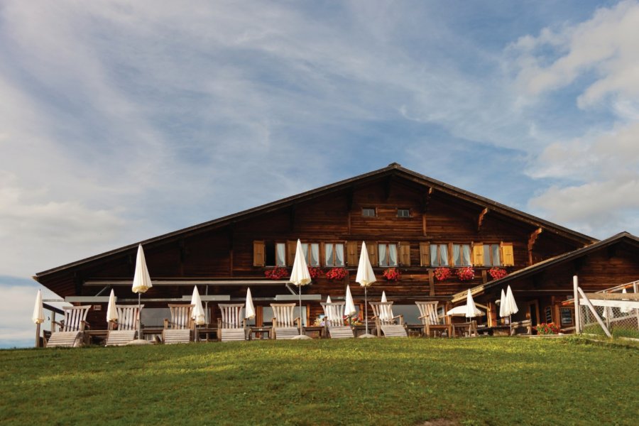 Hôtel près de Gstaad Stockwerk - iStockphoto