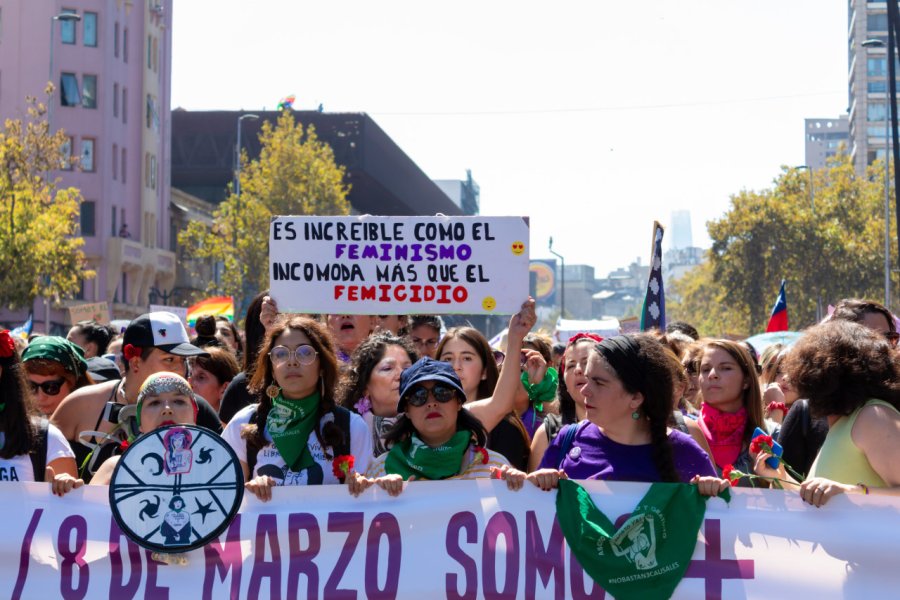 Manifestations à Santiago du Chili, lors de la journée internationale de la femme en mars 2020. Jorge Donoso - Shutterstock.com