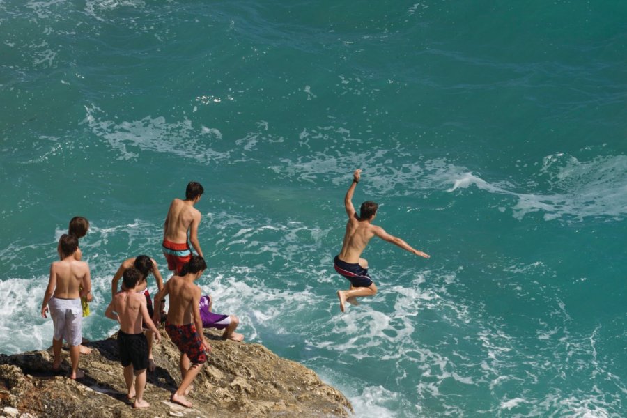 La plage de Banje. (© Lawrence BANAHAN - Author's Image))