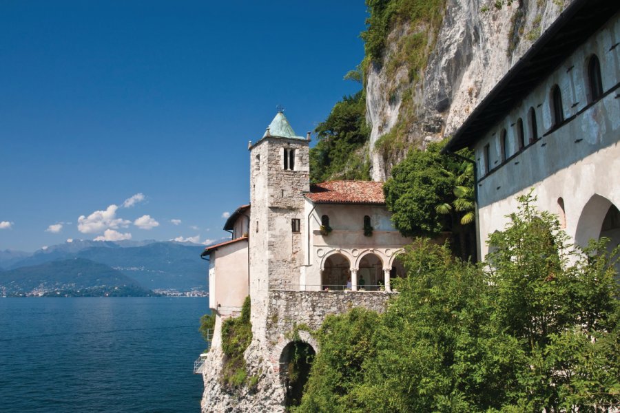 Santa Caterina del Sasso. Alessandro LAI - Fotolia