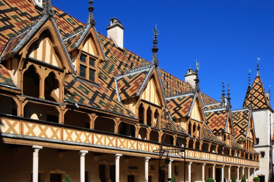 Les hospices de Beaune. Jean-Jacques CORDIER - Fotolia