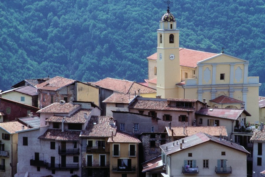 Village de Bollène-Vésubie. Nicolas Thibaut/Photononstop