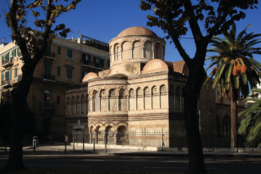 L'architecture normande de la Chiesa Santa Annunziata dei Catalani à Messine. Sandro Messina - iStockphoto.com