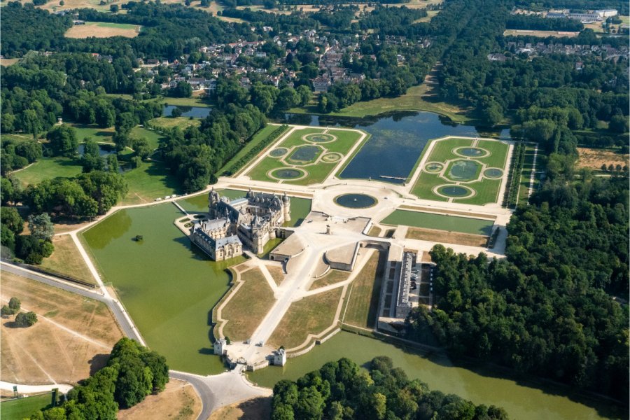 Domaine de Chantilly. Kiev.Victor - Shutterstock.com