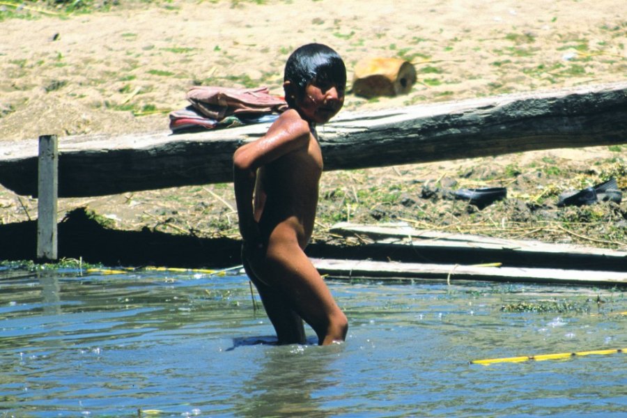 Jeune baigneur du lac Titicaca. Sylvie LIGON