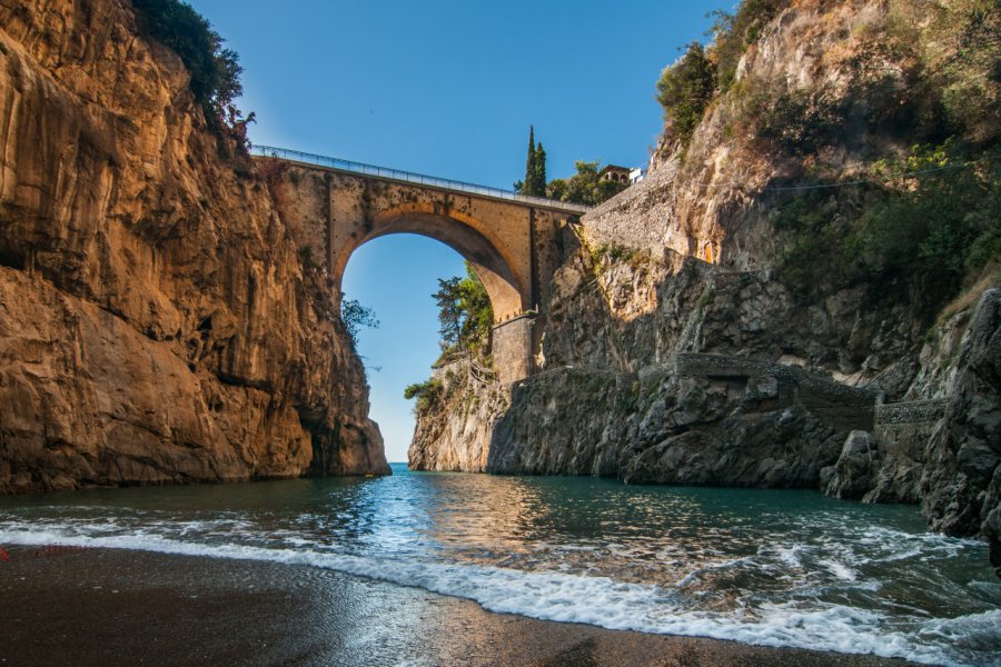 Fjord de Furore. Simone Padovani - Shutterstock.com