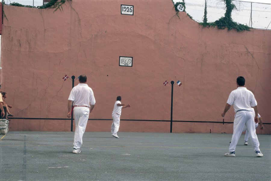 Fronton basque MARC AUGER - ICONOTEC