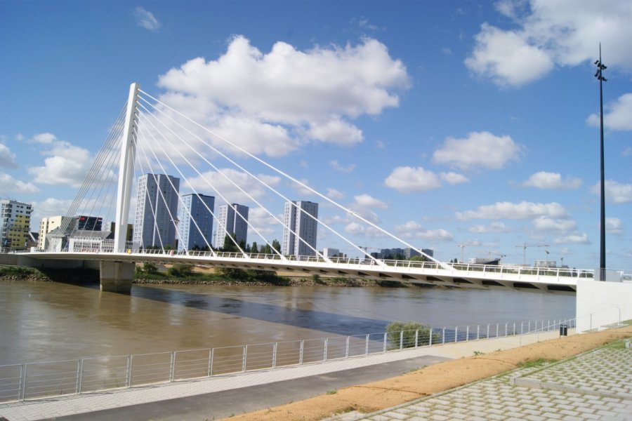 Le pont Éric Tabarly à Nantes Λεωνιδας - Fotolia