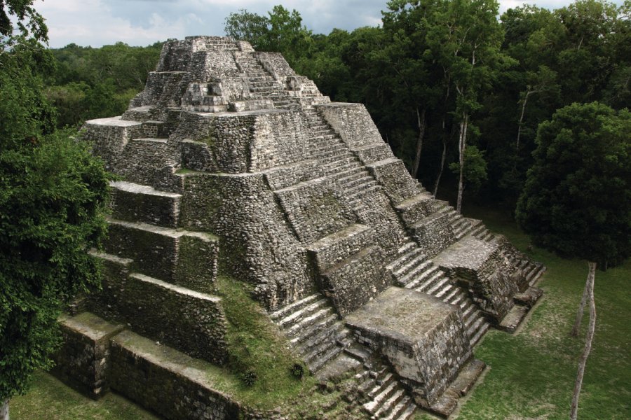 Parque Nacional Yaxhá. David Bugg - Fotolia