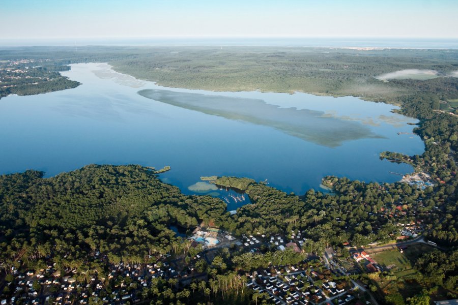 Vue sur le lac de Soustons. philippe Devanne - stock.adobe.Com