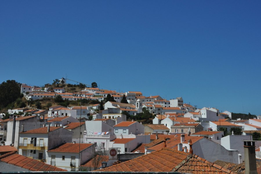 La ville d'Aljezur. Turismo do Algarve