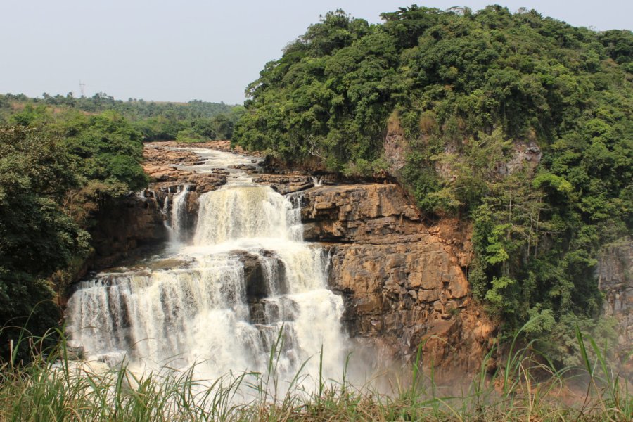 Les Chutes de Zongo Ernesto Martin - Shutterstock.com