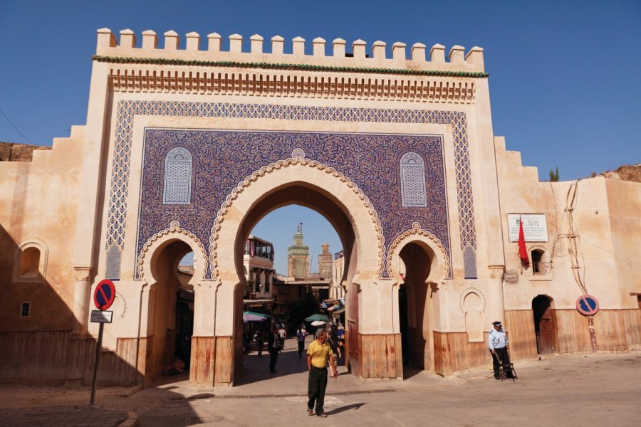 Bab Boujloud réalisée en faïence bleue. Philippe GUERSAN - Author's Image