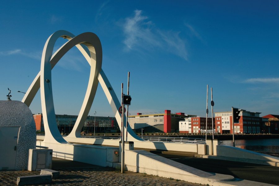 Le pont tournant des Docks Franck GODARD