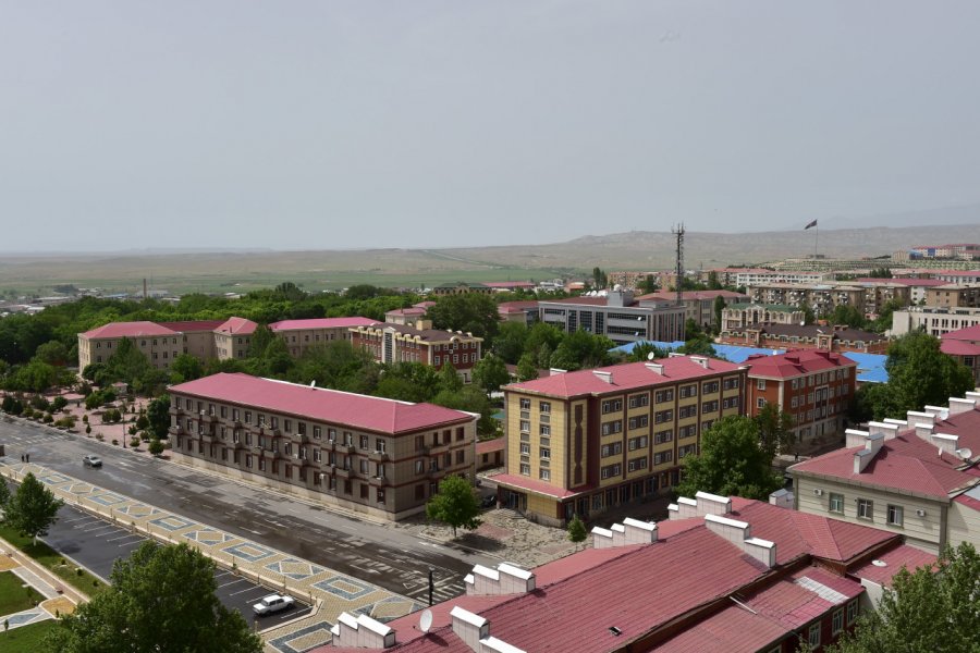 La ville de Nakhchivan. thomas koch - Shutterstock.com