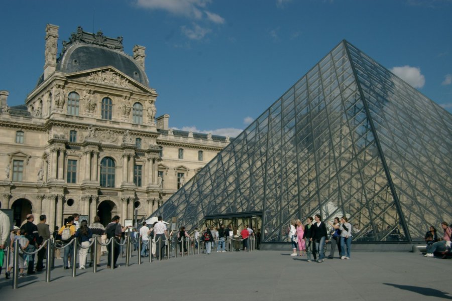 Pyramide du Louvre - Paris Stéphan SZEREMETA