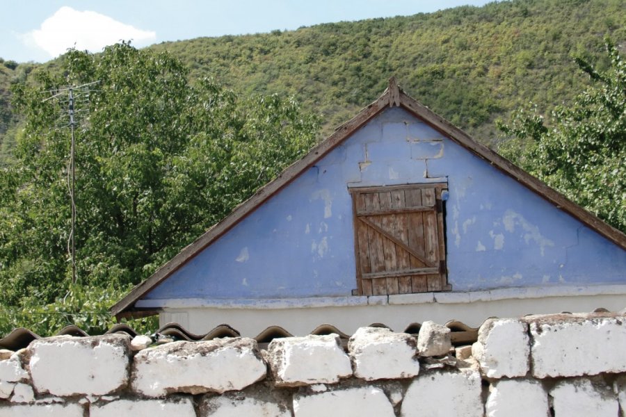 Détail de maison paysanne moldave aux alentours de Saharna. Mila PRELI