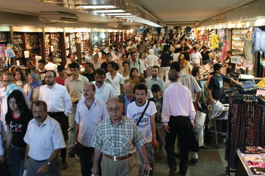 Quartier de Eminönü. (© Stéphan SZEREMETA))