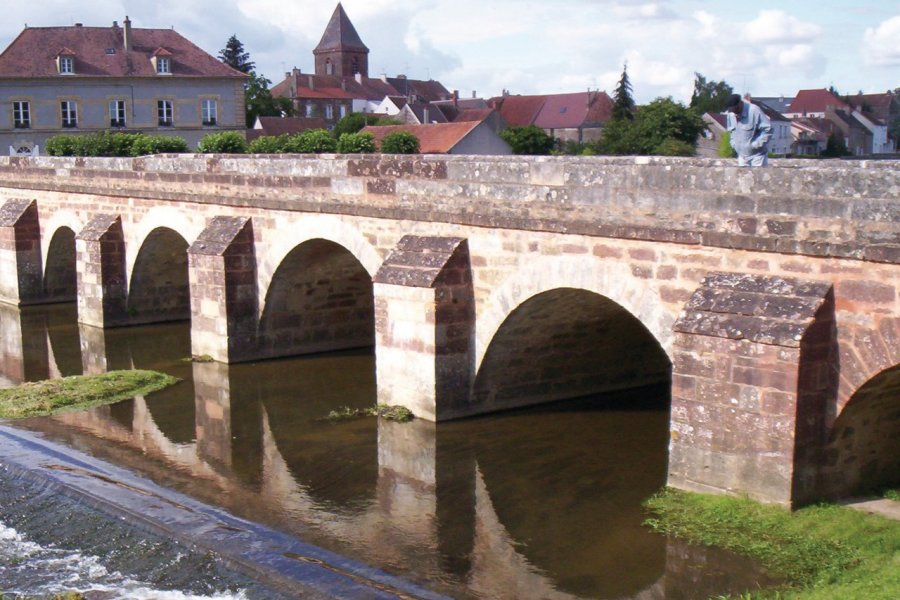 Le pont de Guillon. Josiane Maxel