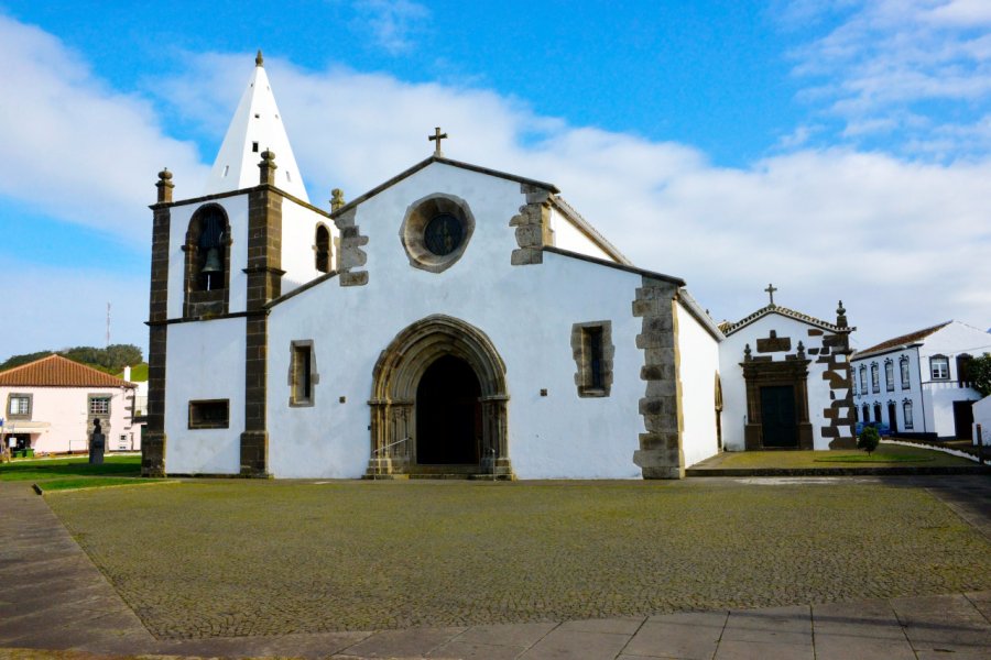 Eglise Matriz de São Sebastião. JHC_photo - Shutterstock.com