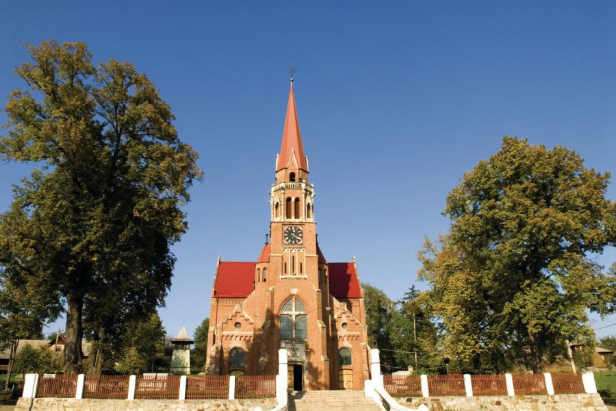 Église catholique dans les environs de Cacica. Alamer - Iconotec