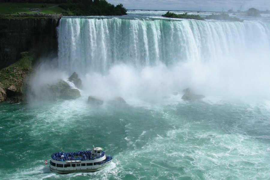 Excursion aux pieds des chutes à bord du mythique bateau 