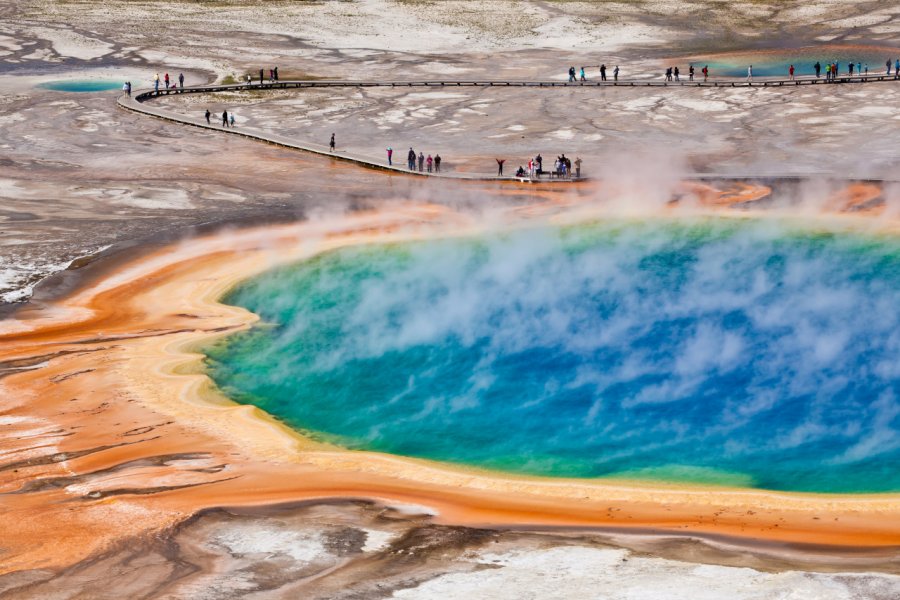 Grand prismatic. Berzina - Shutterstock.com