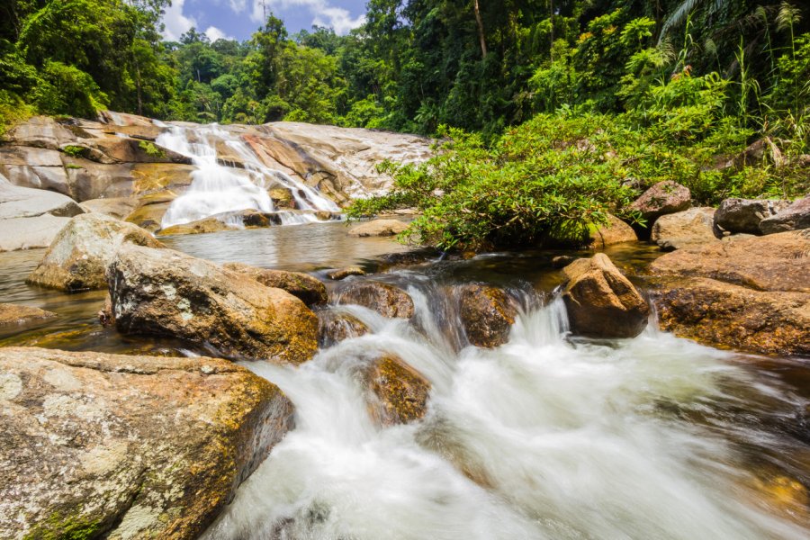 Cascade de Karome, parc national de Khao Luang. skynetphoto - Shutterstock.com