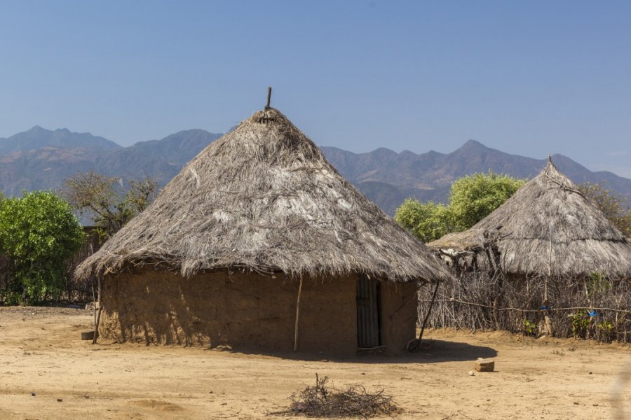 Maison tsemay traditionnelle dans la Vallée de l'Omo, Weito. Ilia Torlin / Shutterstock.com