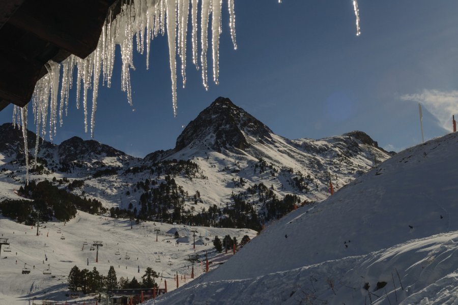 Stalactites à Grandvalira. mabelgurb - iStockphoto.com