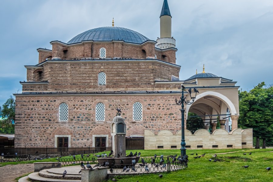 La mosquée Banya Bachi à Sofia. LouieLea - Shutterstock.com