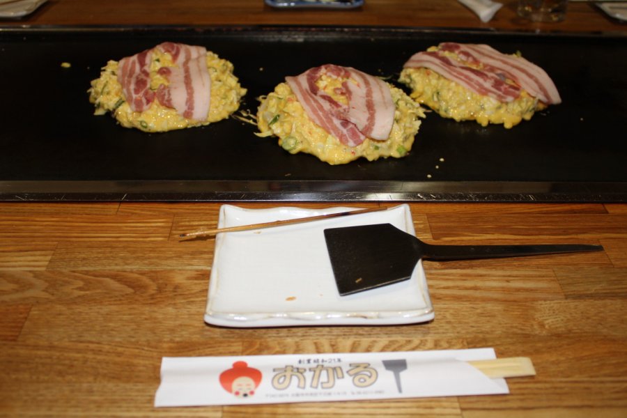 Okonomiyaki d'Osaka. Mathieu BARON