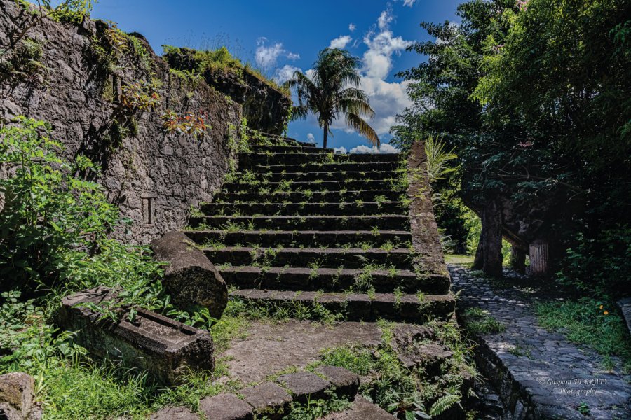 Ruines de l'entrée de l'église du fort. Gaspard Ferraty Photography