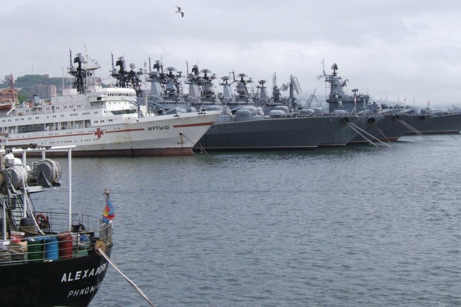 Port militaire dans la Baie de la Corne d'Or Stéphan SZEREMETA