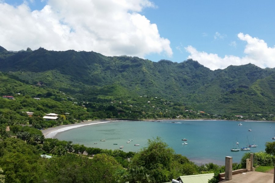 La grande baie de Taiohae Laurent BOSCHERO