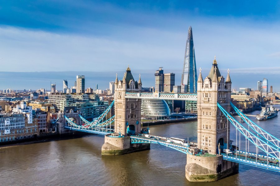 Vue sur Londres et Tower Bridge. Alexey Fedorenko - Shutterstock.com