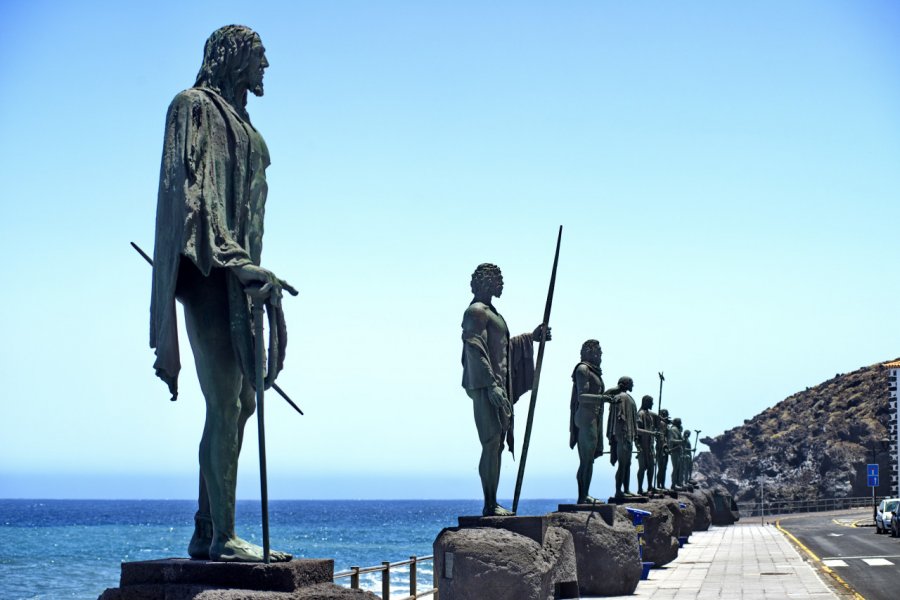 Statue des rois guanches à Candelaria. Svetlana Turchenick - Shutterstock.com