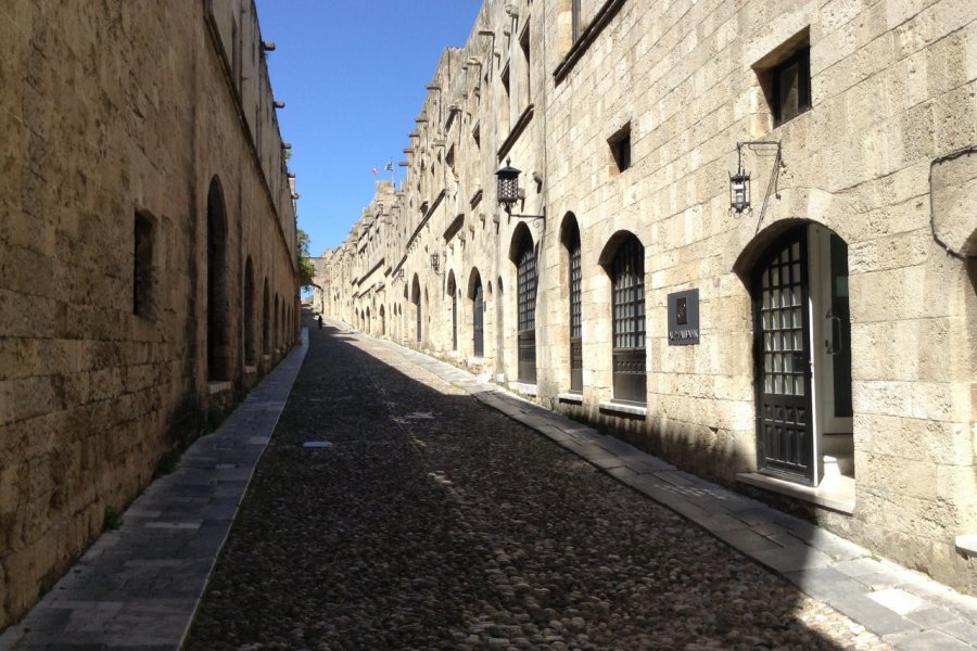 Rue des Chevaliers, Rhodes-ville. istockphoto