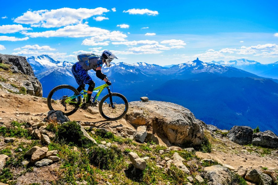 VTT dans les environs de Whistler. SimonaKoz - Shutterstock.com