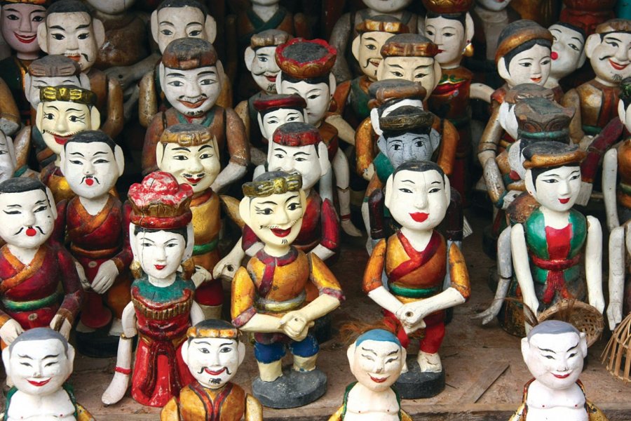 Figurines représentant des marionnettes. Jean Claude Braun - Fotolia