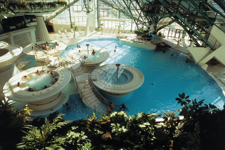 Centre thermoludique de Caldéa, intérieur Ministère du Tourisme du Gouvernement d'Andorre