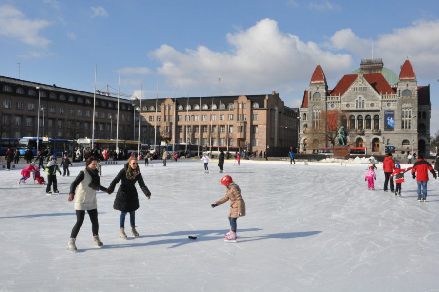 Patinoire en plein air d'Helsinki Catherine FAUCHEUX