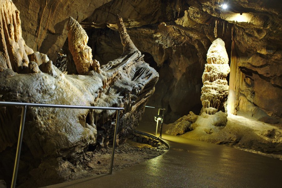 Grotte Baradla. andras_csontos - Shutterstock.com
