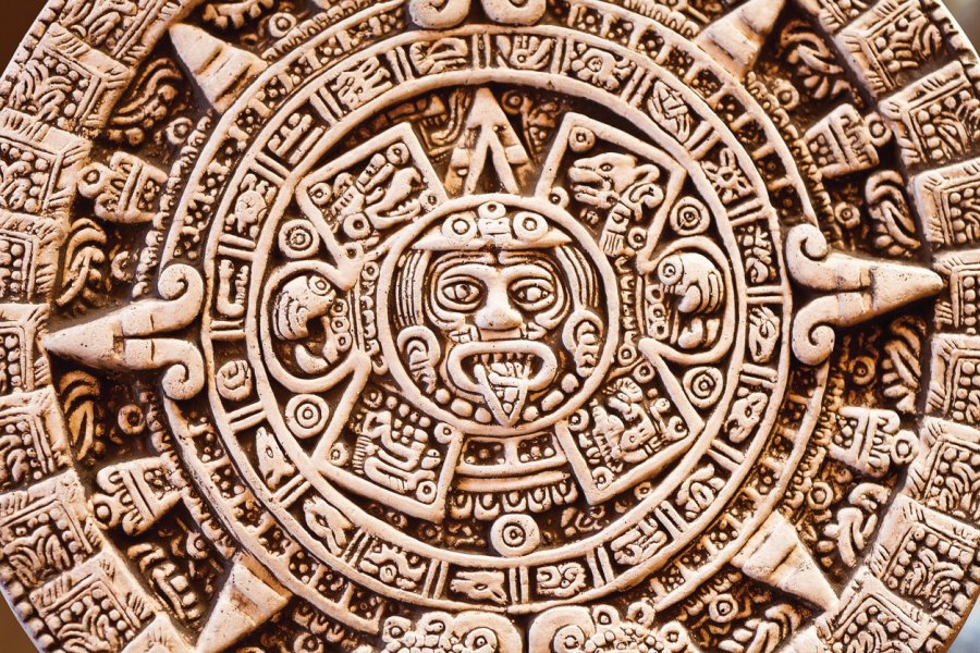 Reproduction d'un calendrier maya retrouvé à Chichen Itza. Phooey - iStockphoto.com