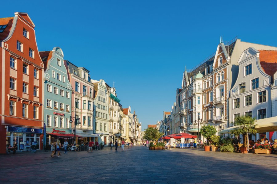 Vue sur la ville de Rostock. RicoK69 - iStockphoto.com