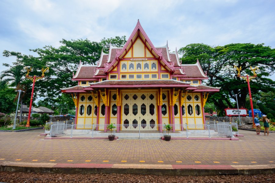 Gare de Hua Hin. Pratan Saetang - Shutterstock.com