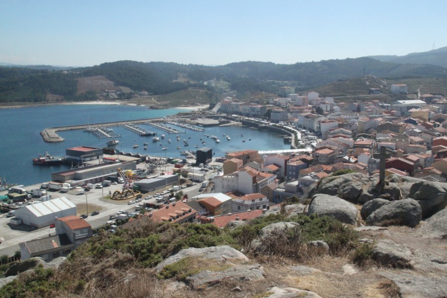 Vue sur le port de Muxía. Rozenn LE ROUX